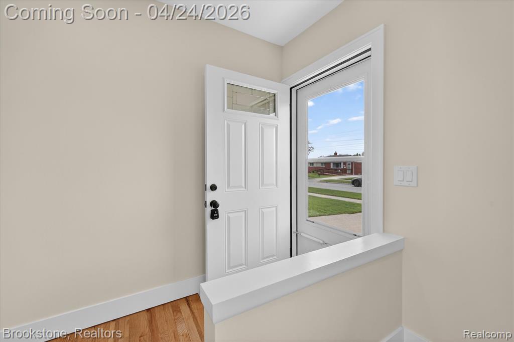 30428 Iroquois Drive, Warren, MI 48088 — Photo 7