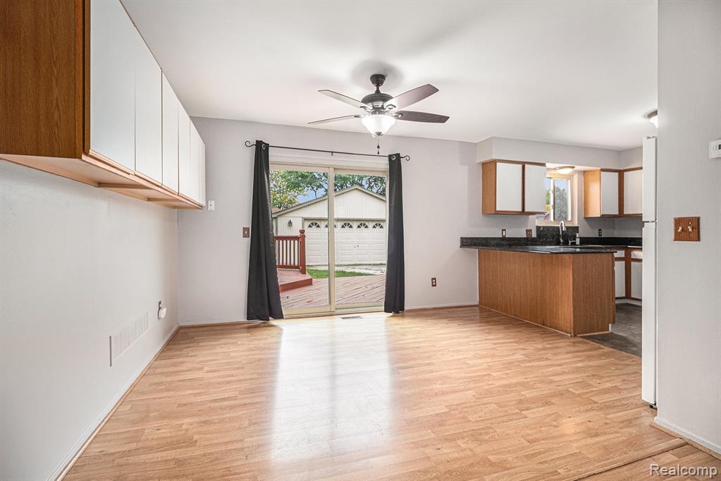 407 N Willard Road, Canton, MI 48187 — Photo 4