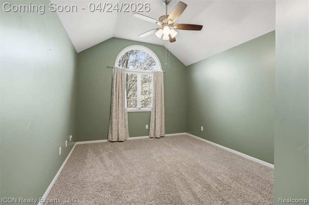9211 Meadow Ridge Lane, Grand Blanc, MI 48439 — Photo 19