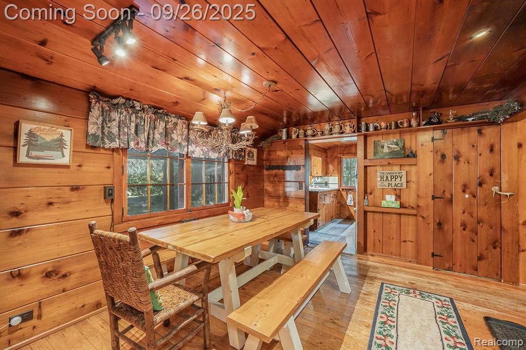 8085 High Point Trail, White Lake, MI — Photo 7