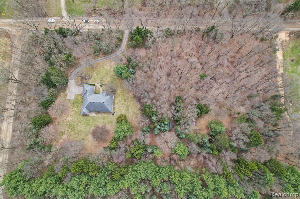 9856 Rattalee Lake Road, Clarkston, MI 48348 — Photo 51