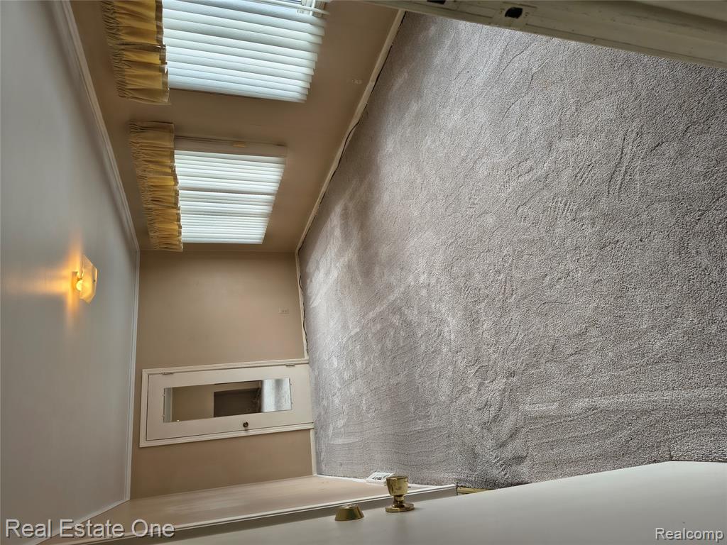 7233 Rosemont Avenue, Detroit, MI 48228 — Photo 12