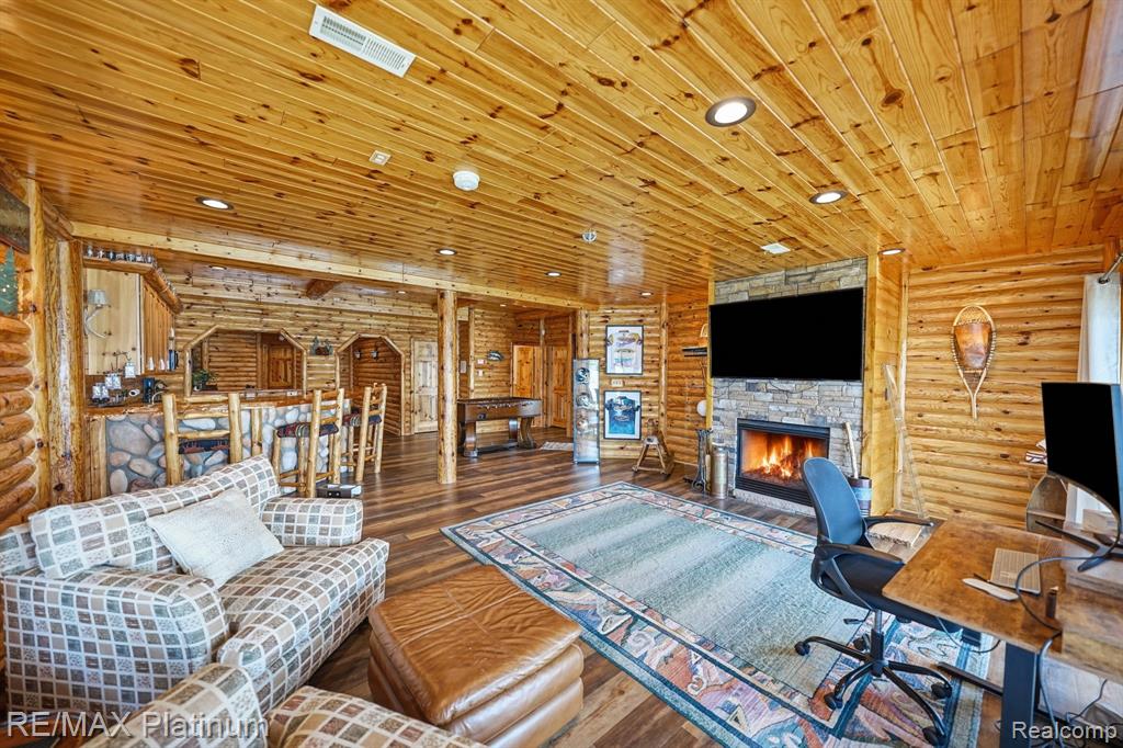 997 Thompson Shore Drive, Howell, MI 48843 — Photo 53
