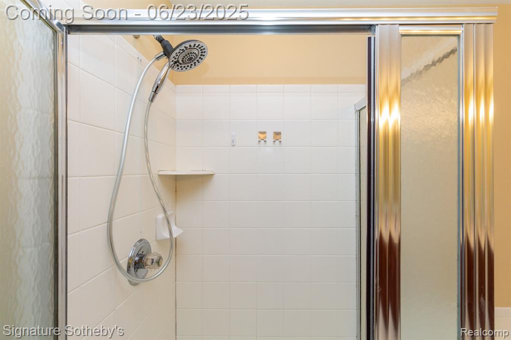 49965 BLACKBERRY Trail, Novi, MI — Photo 25