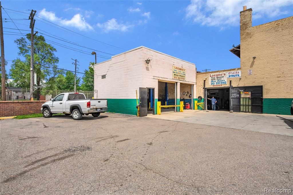 5536 MICHIGAN Avenue, Detroit, MI 48210 — Photo 7
