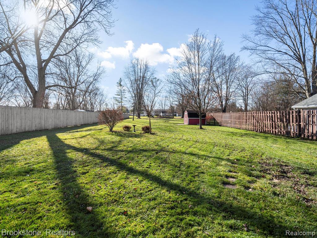 52421 WASHINGTON Street, New Baltimore, MI 48047 — Photo 23