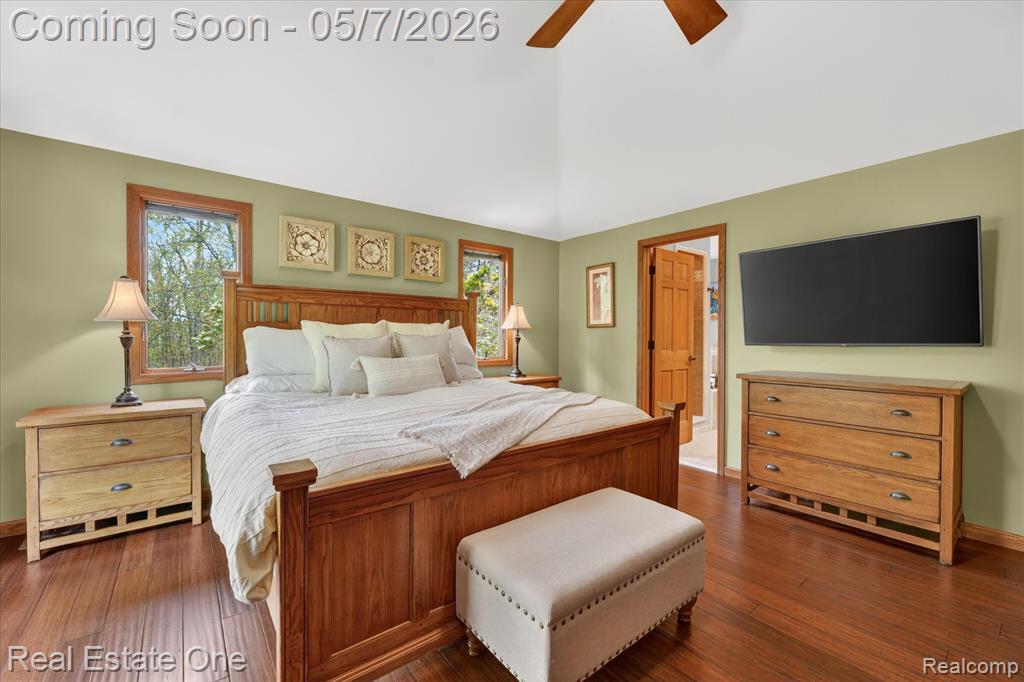 38967 Holsworth Court, Farmington, MI 48331 — Photo 25