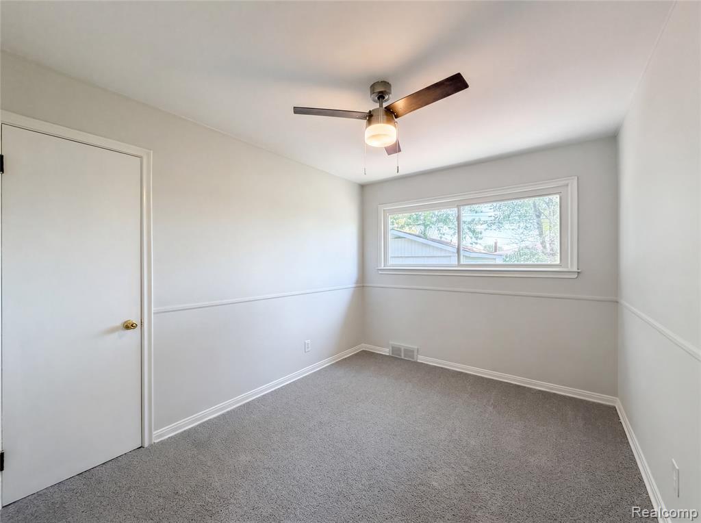 28832 Kaufman Street, Roseville, MI 48066 — Photo 11