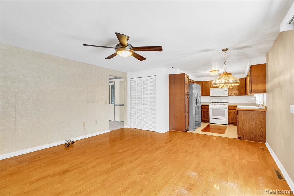 2650 Alger Road, Port Huron, MI 48060 — Photo 14