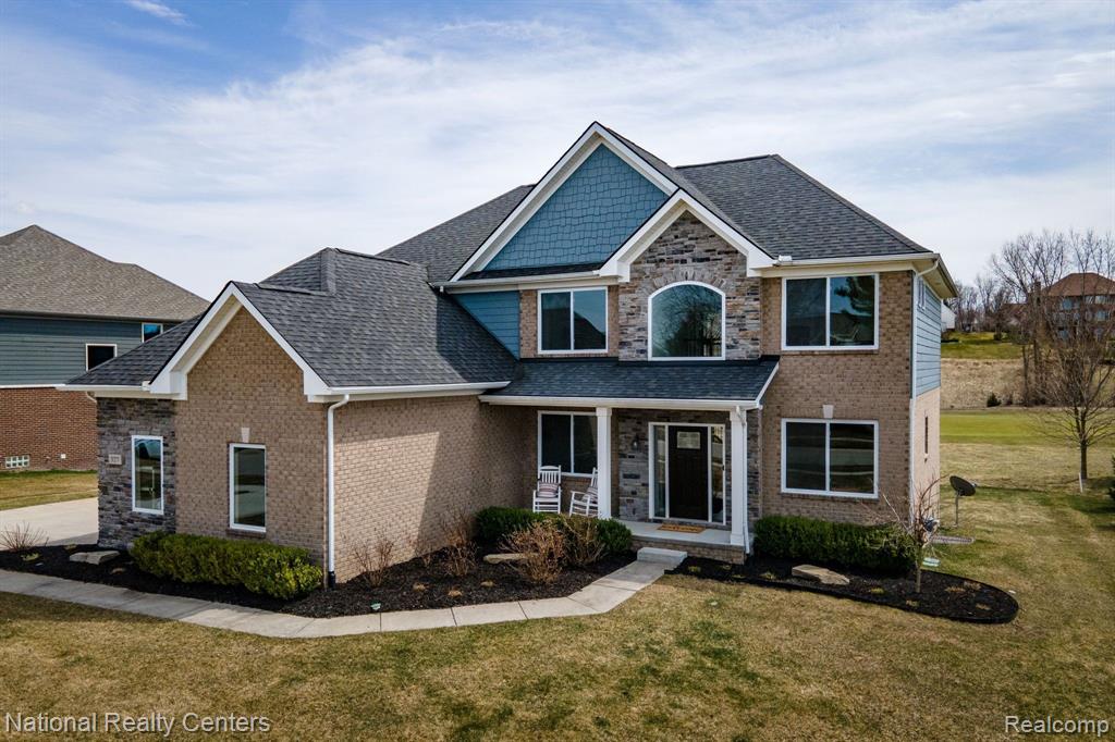 527 SOUTHSHORE Drive, Oxford, MI 48371 — Photo 3