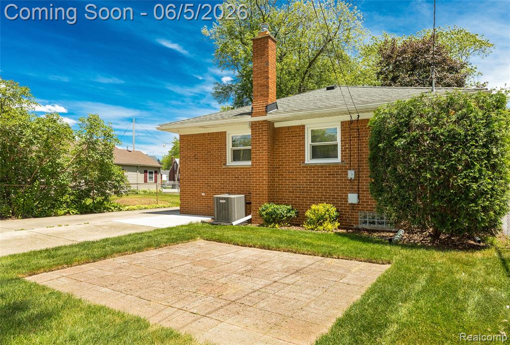 8422 Niver Avenue, Allen Park, MI 48101 — Photo 32