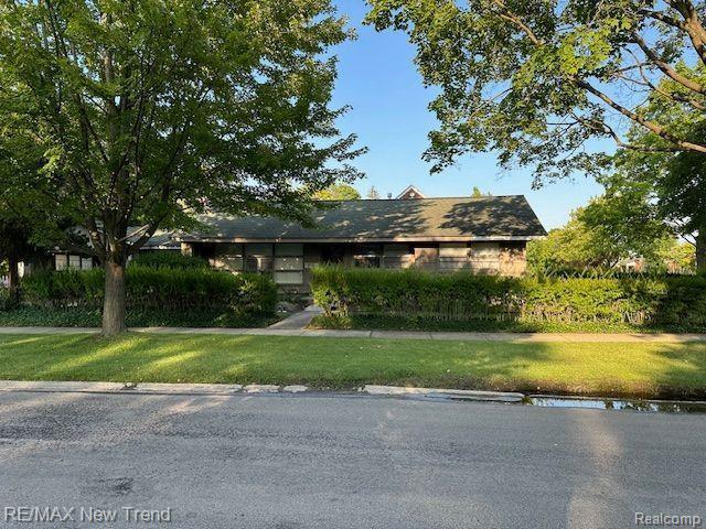 1823 BRADFORD Road, Birmingham, MI 48009