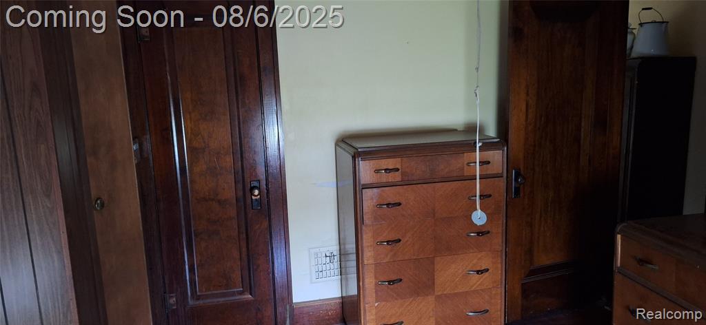 686 Lounsbury Avenue, Pontiac, MI 48340 — Photo 22