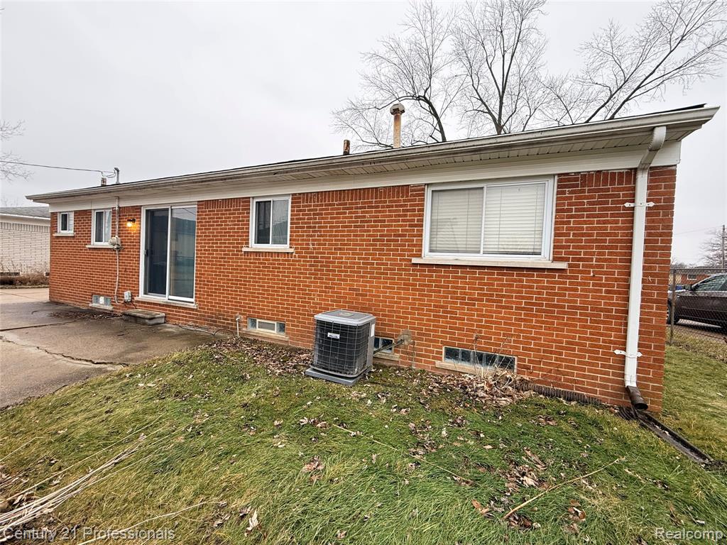 3913 Farnum Street, Inkster, MI 48141 — Photo 3