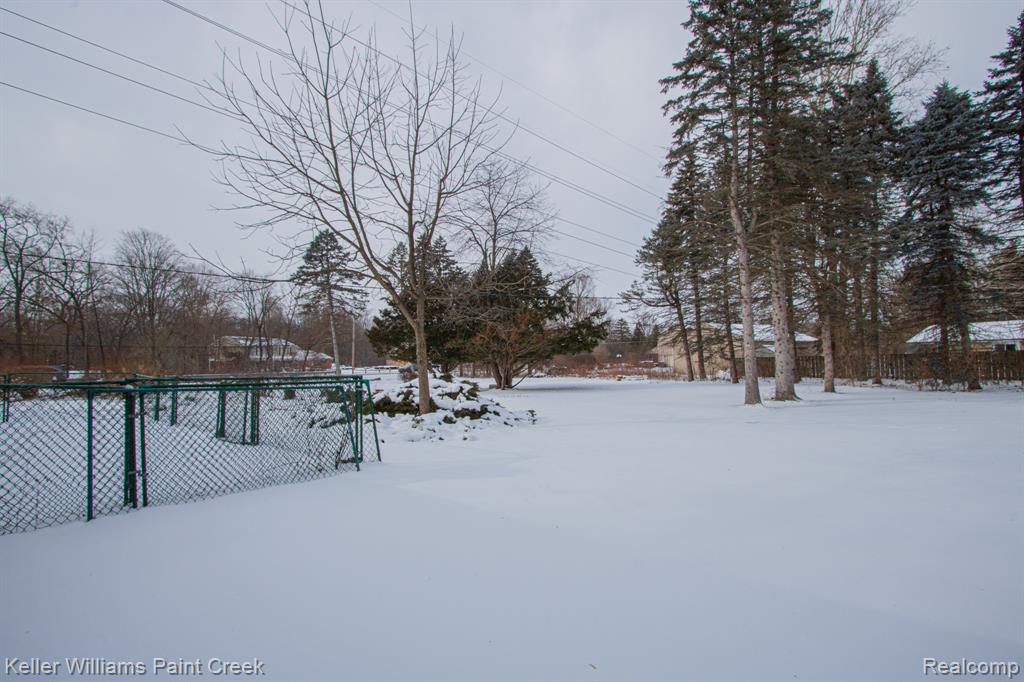 5617 Westfalen Drive, Shelby Twp, MI 48317 — Photo 25