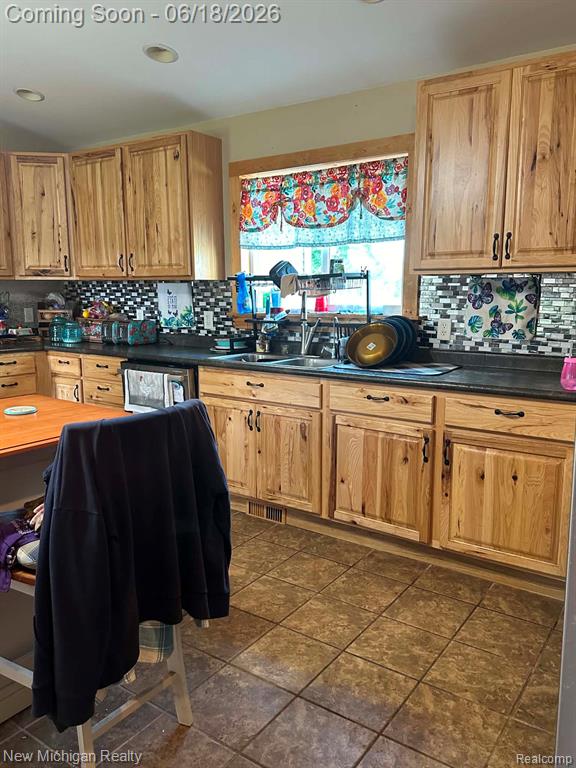 7415 W Farrand Road, Clio, MI 48420 — Photo 9