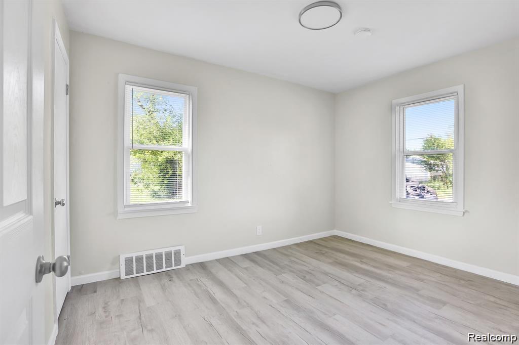 9277 VAUGHAN Street, Detroit, MI 48228 — Photo 10