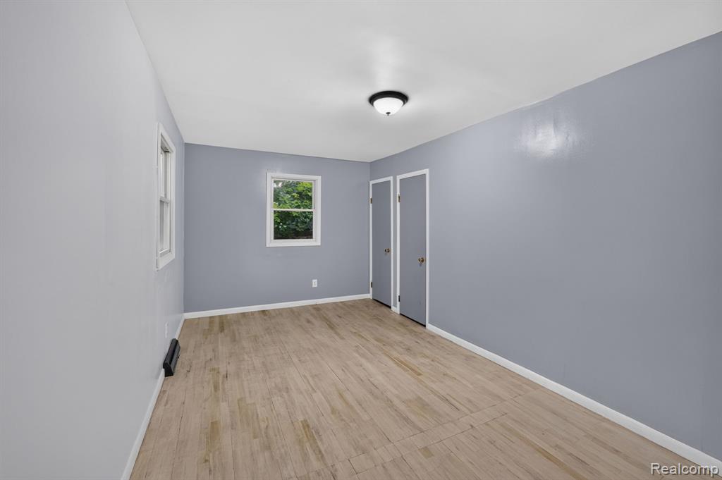 9288 Hilda Lane, Flushing, MI 48433 — Photo 18