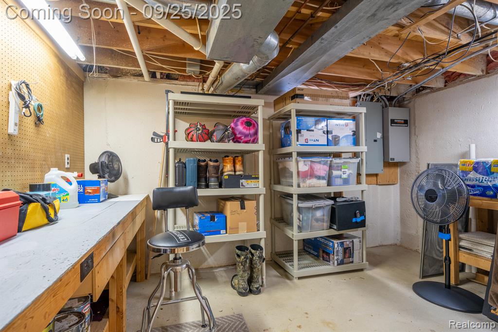 42733 Heydenreich Road, Clinton Twp, MI 48038 — Photo 30