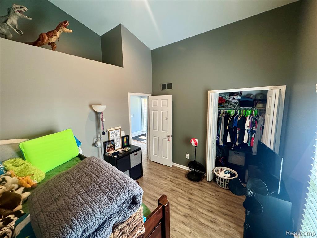 513 River Ridge Drive, Waterford, MI 48327 — Photo 22