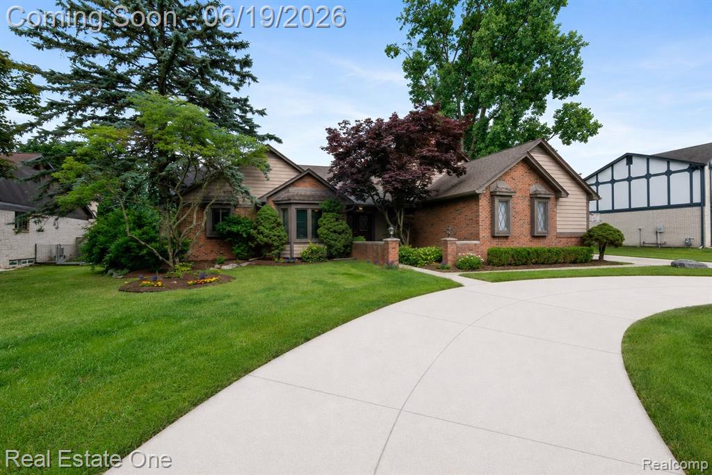 5277 Waterview Drive, West Bloomfield, MI 48323 — Photo 2