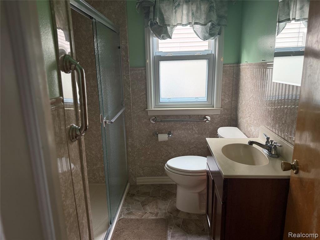 7618 Hazelton Street, Dearborn Heights, MI 48127 — Photo 10