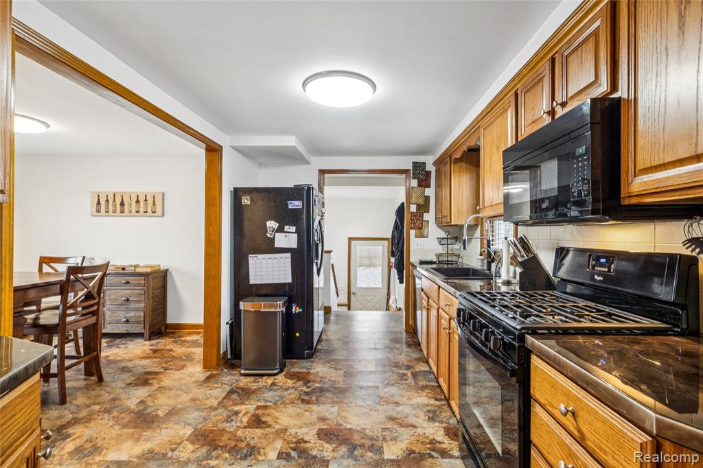 12895 E Washington Road, Reese, MI 48757 — Photo 16