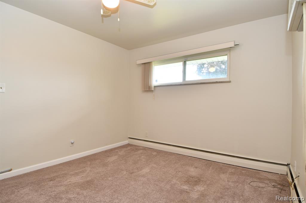 6443 Richfield Road, Flint, MI 48506 — Photo 18