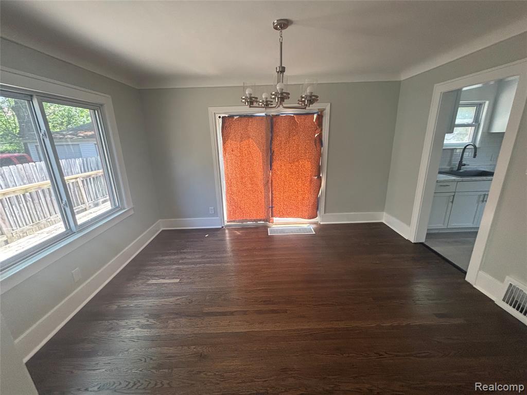 910 Spence Street, Pontiac, MI 48340 — Photo 7