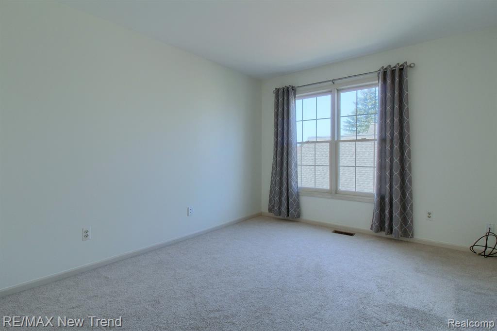45331 COURTVIEW Trail, Novi, MI — Photo 23