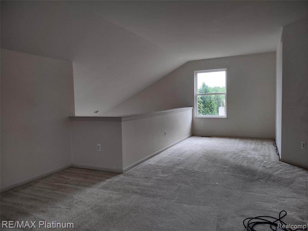 10343 Tophill Drive, 5, Hartland, MI 48353 — Photo 8
