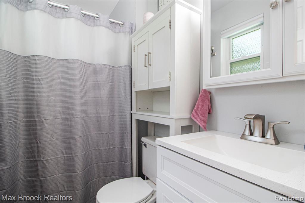 761 Stoney Drive, South Lyon, MI 48178 — Photo 17