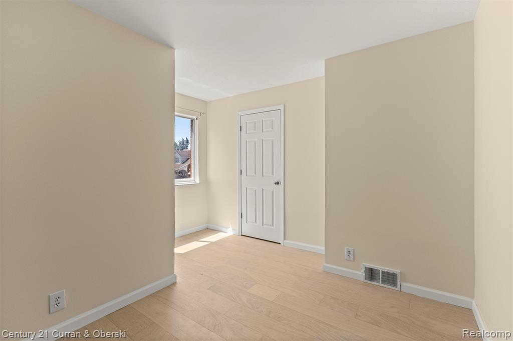 5110 Maple Street, Dearborn, MI 48126 — Photo 18