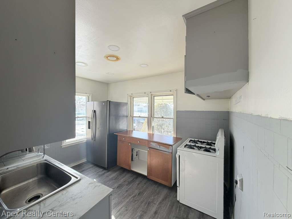 7232 Dolphin, Redford, MI 48239 — Photo 4