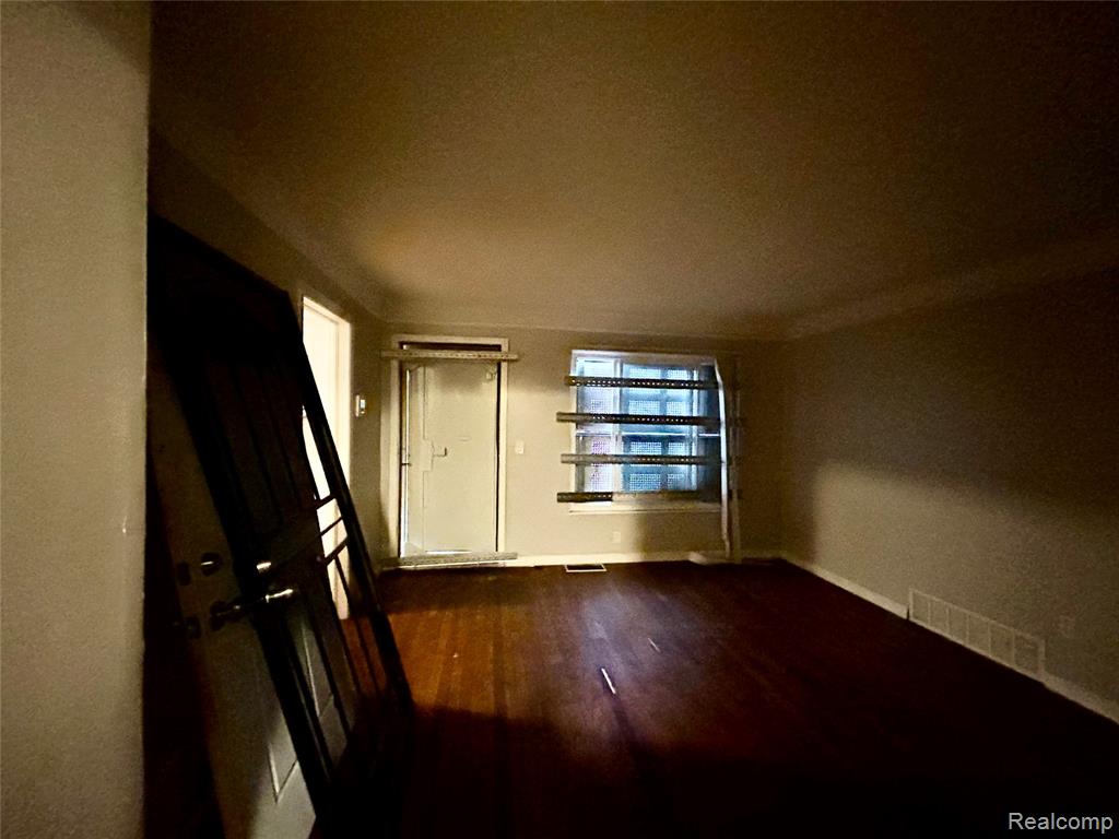 6718 Grandville Avenue, Detroit, MI 48228 — Photo 11