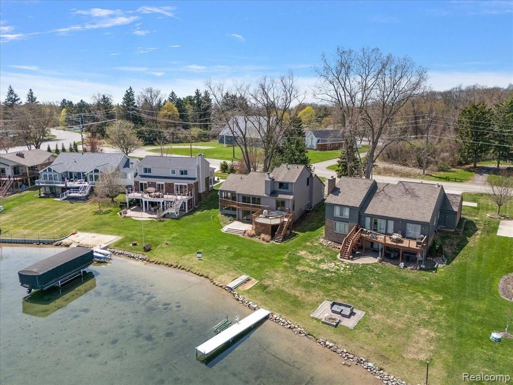 7322 MACEDAY LAKE Road, Waterford, MI 48329 — Photo 8
