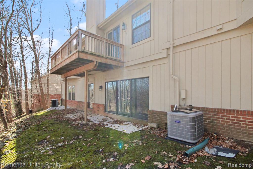 7184 Westchester Road, 125, West Bloomfield, MI — Photo 27