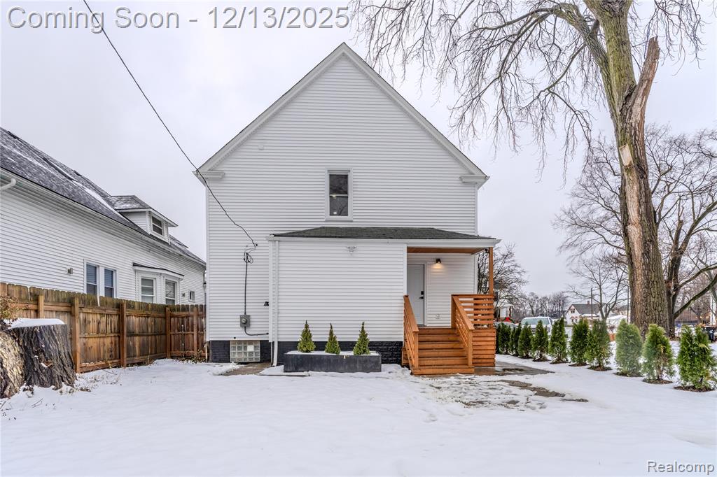 2433 Fischer Street, Detroit, MI 48214 — Photo 24