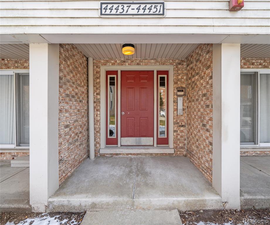 44447 Savery Drive, Canton, MI 48187 — Photo 4