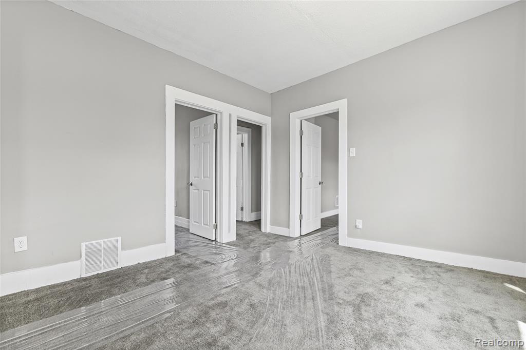 3010 Montclair Street, Detroit, MI 48214 — Photo 32