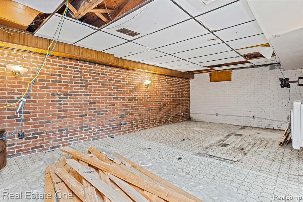 9585 N Eston Road, Clarkston, MI 48348 — Photo 33