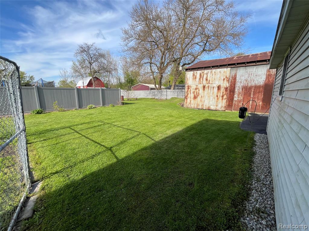 12660 Grafton Road, Carleton, MI 48117 — Photo 71