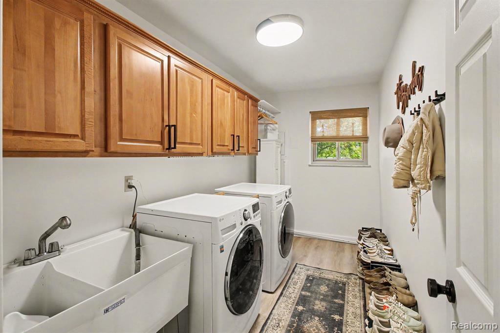 6480 Grand Circle Drive, Brighton, MI 48116 — Photo 17