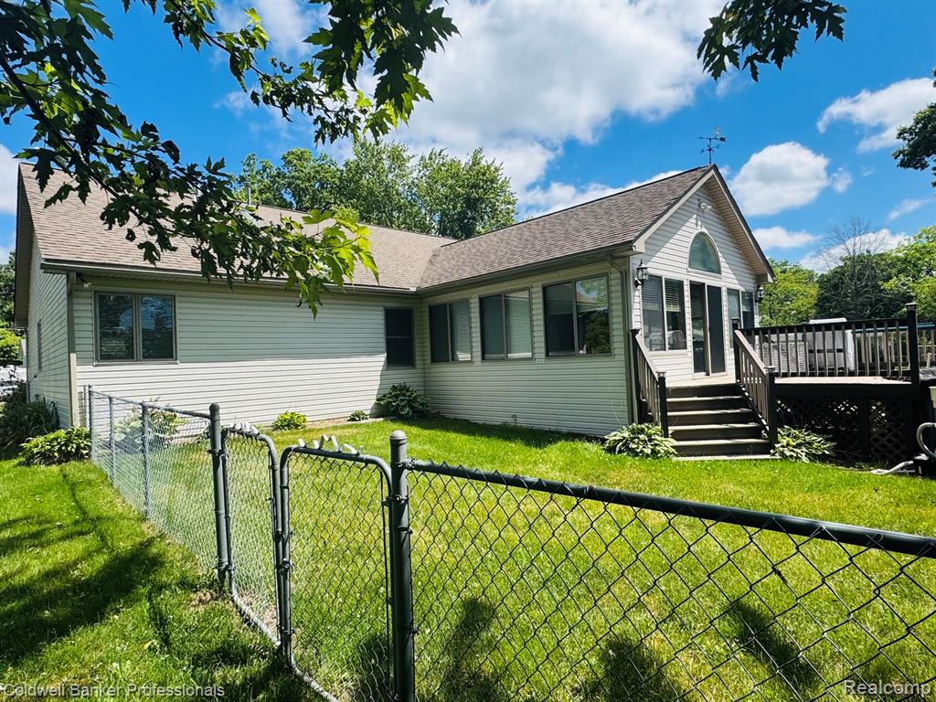 412 Rosette Street, Holly, MI 48442 — Photo 35