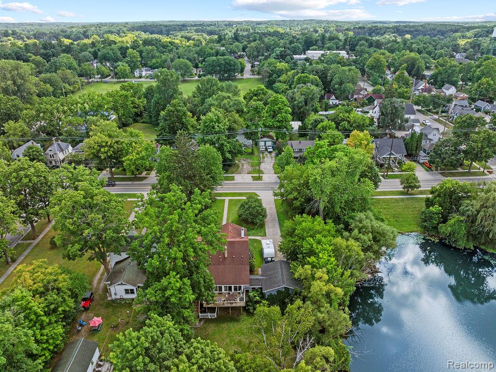 411 E Maple Street, Holly, MI 48442 — Photo 47