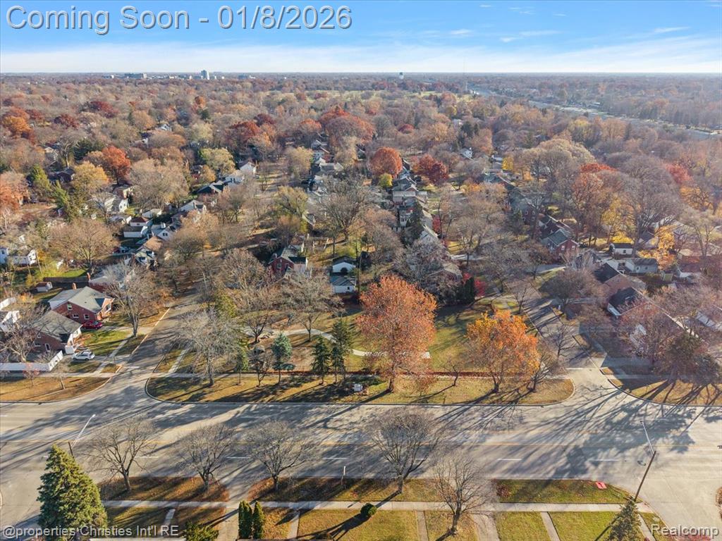 13365 Winchester Avenue, Huntington Woods, MI — Photo 7
