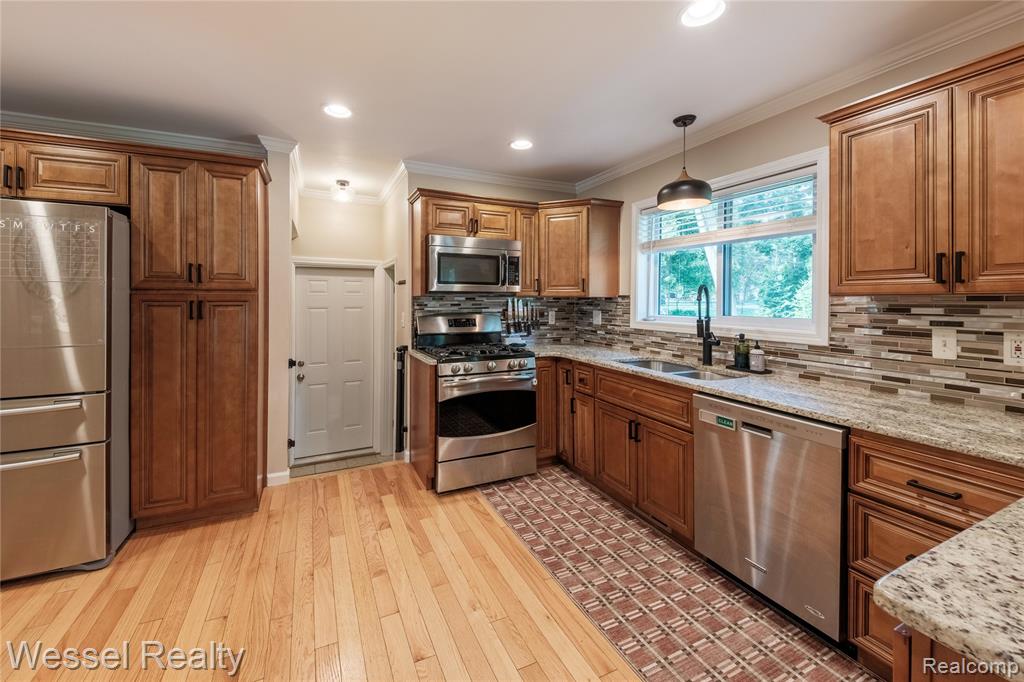 53121 Franklin Drive, Shelby Twp, MI 48316 — Photo 7