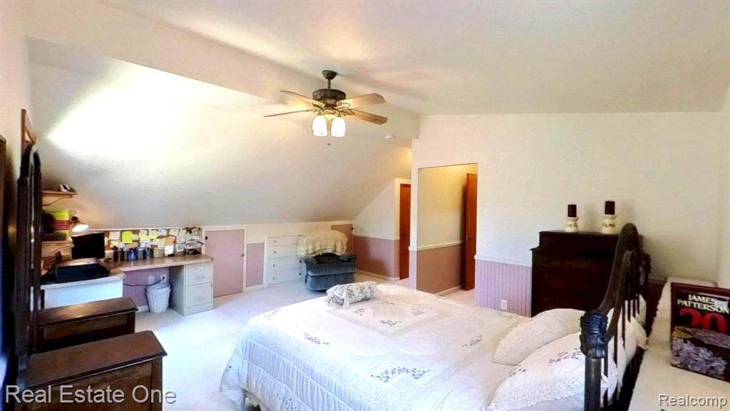 1938 Beverly Street, Sylvan Lake, MI 48320 — Photo 49