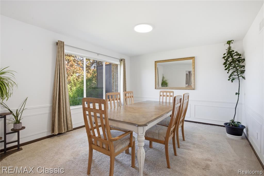 3961 Chablis Street, West Bloomfield, MI 48323 — Photo 9
