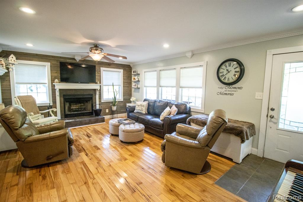 12595 N Budd Road, Burt, MI 48417 — Photo 4
